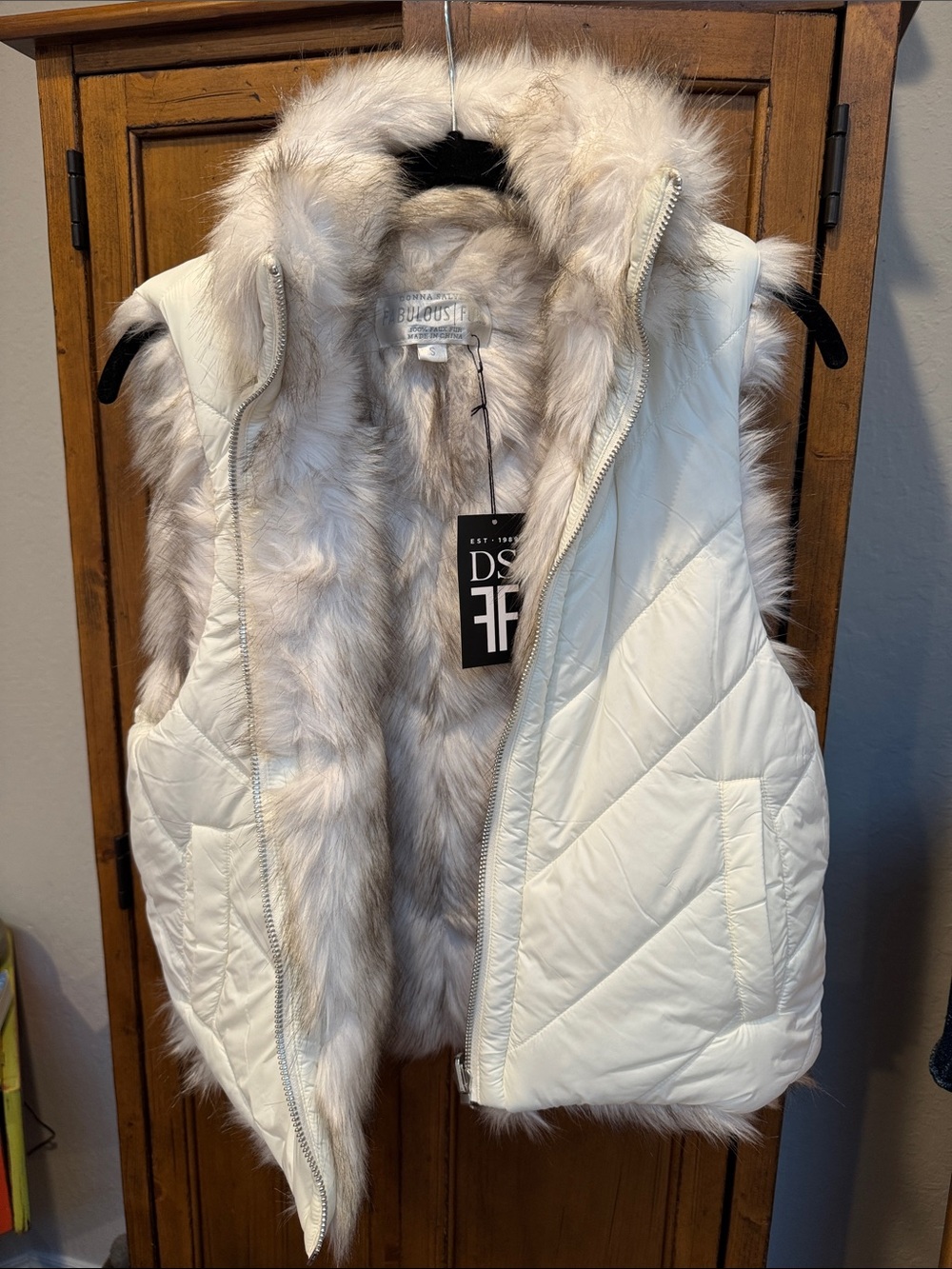 Donna Salyers Fabulous Furs Reversible Cream and Faux Fur Quilted Vest